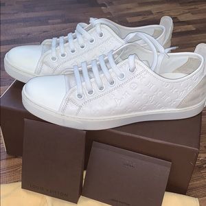 100% authentic Louis Vuitton white sneakers